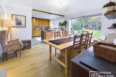 3 bedroom detached house for sale, Passingham Avenue, Billericay