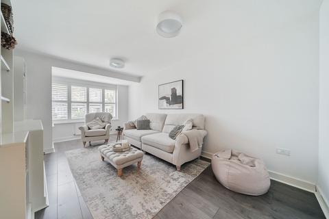 undefined, Oakgrove, Caterham CR3