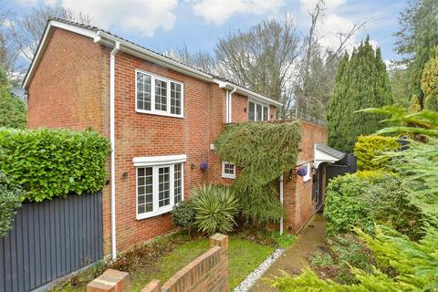 4 bedroom detached house for sale, Sandy Dell, Hempstead, Gillingham, Kent