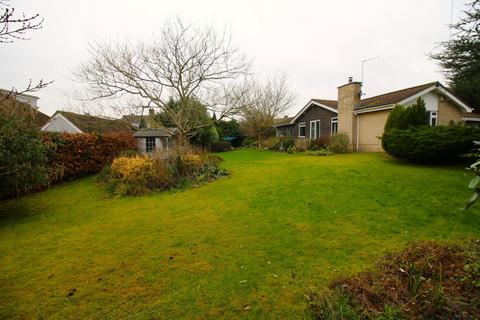 3 bedroom detached bungalow for sale, Substantial bungalow with beautiful gardens in Congresbury