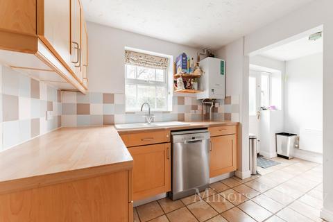 32 Burroughs Way, Wymondham, NR18 0WE