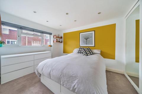 3 bedroom terraced house for sale, Foxgrove Road, Beckenham