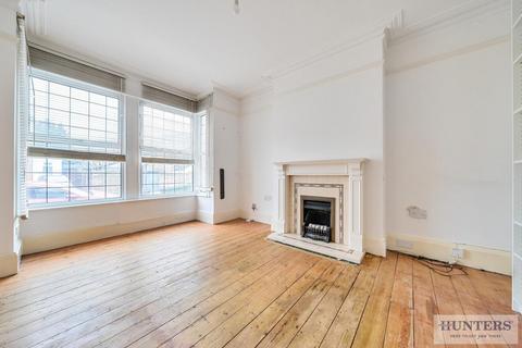 25 Congress Road, London, SE2 0LU