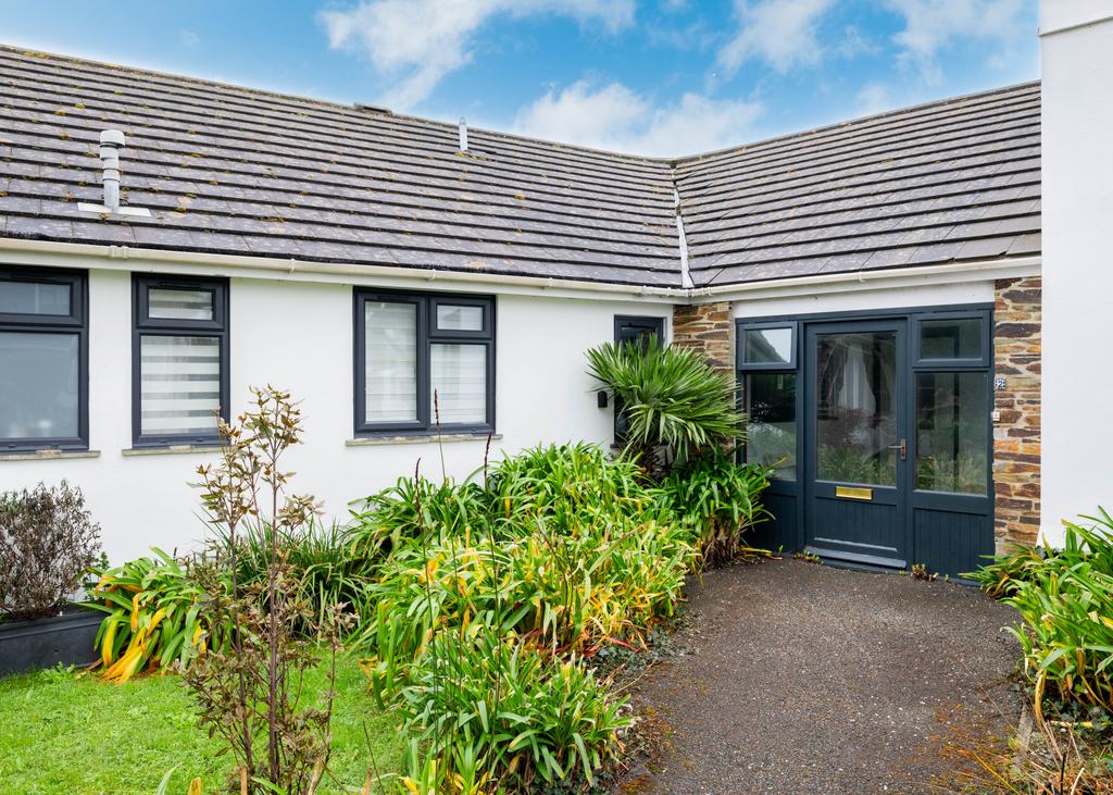 67aa0234cd47d Trelawney Court 2-28