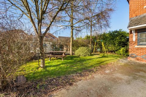 10 Highcrest Grove, Tyldesley, Manchester, M29 8GH