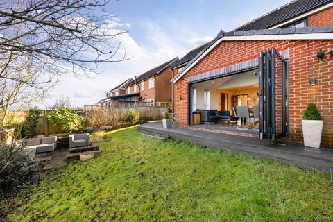 10 Highcrest Grove, Tyldesley, Manchester, M29 8GH