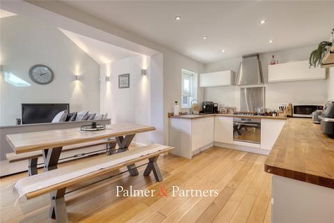 1a Robert Close, Chelmsford, CM2 6FJ