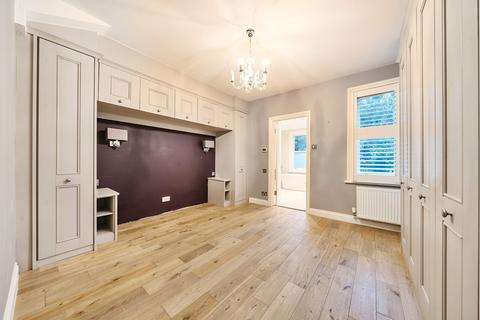 4 bedroom detached house for sale, Sunnyside Road, Teddington, TW11