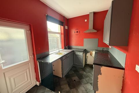 2 bedroom terraced house for sale, Weston Street, Swadlincote DE11