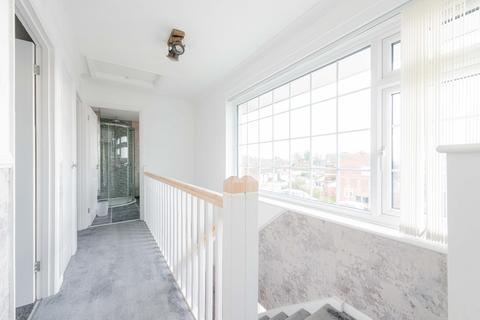 225 Downs Road, Folkestone, CT19 5PX