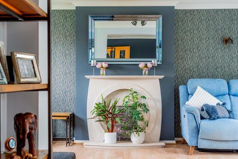 225 Downs Road, Folkestone, CT19 5PX