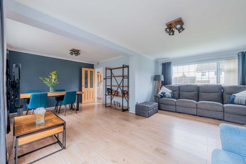 225 Downs Road, Folkestone, CT19 5PX