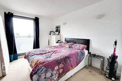 1 bedroom apartment for sale, High Street, Slough