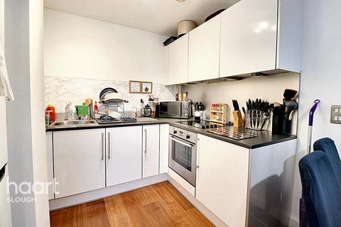 1 bedroom apartment for sale, High Street, Slough