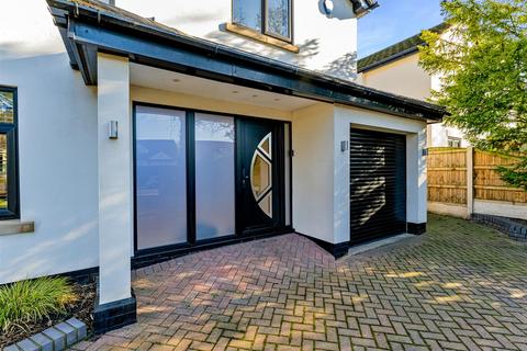 4 bedroom detached house for sale, Brooklands Road, Manchester