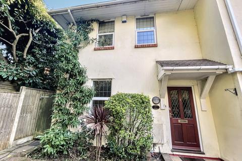 3 bedroom semi-detached house for sale, Queens Park