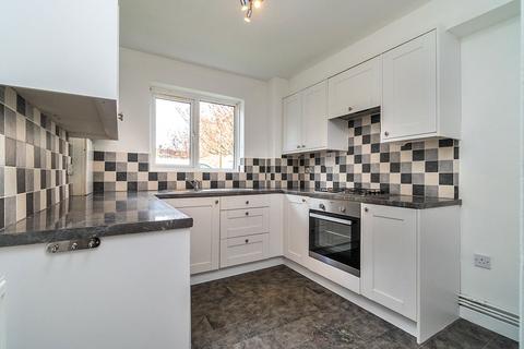 2 bedroom flat to rent, Jengar Close, Sutton SM1