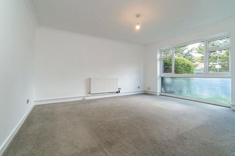 2 bedroom flat to rent, Jengar Close, Sutton SM1