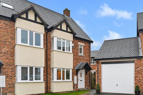 12 Alva Close, Guiseley, Leeds, LS20 9PS