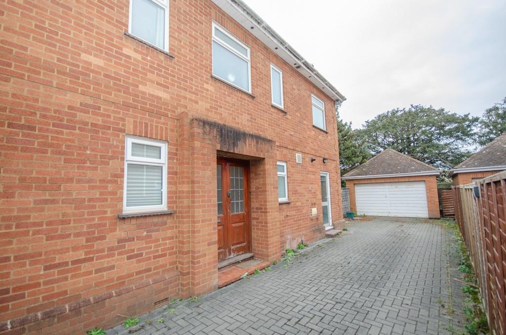 Garage-driveway.jpg