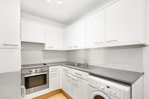 Studio to rent, Varma Court, 11 Kidbrooke Grove, London, SE3