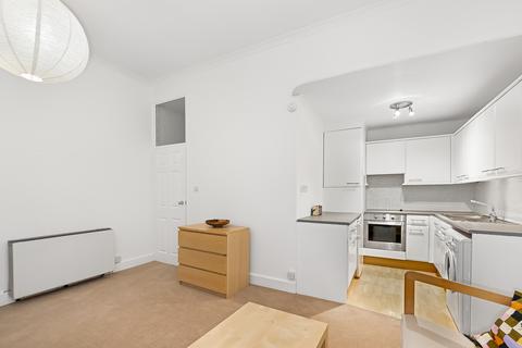 Studio to rent, Varma Court, 11 Kidbrooke Grove, London, SE3