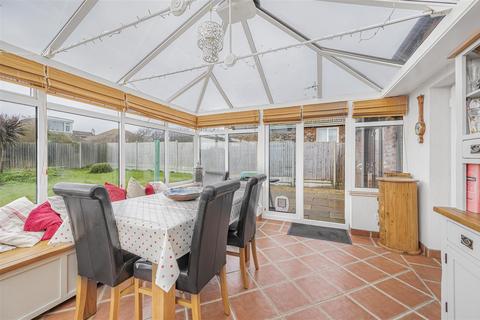 4 bedroom detached house for sale, Piddinghoe Avenue, Peacehaven