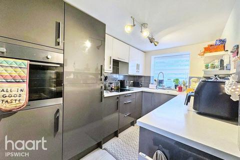 4 bedroom end of terrace house for sale, Norwich Road, Ipswich