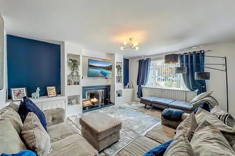 4 bedroom detached house for sale, Tynewydd Drive, Castleton, Cardiff