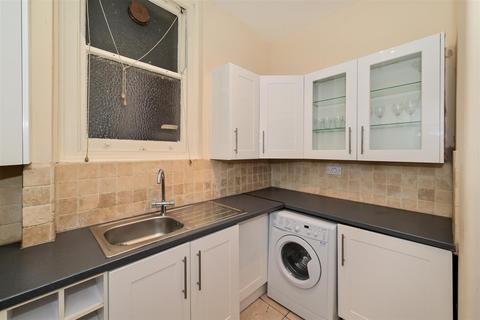 2 bedroom flat to rent, Fitzgeorge Avenue, London, W14