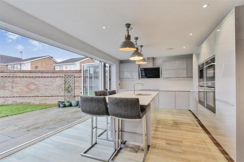 6 Broad Highway, Wheldrake, York, YO19 6BU