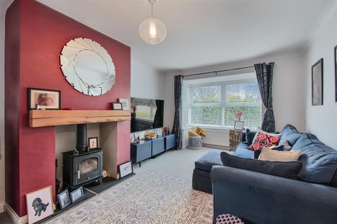 6 Broad Highway, Wheldrake, York, YO19 6BU
