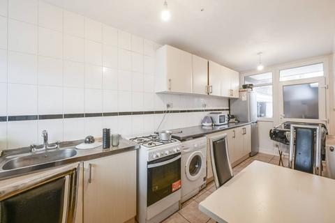 2 bedroom flat for sale, Cable Street, Shadwell, London, E1