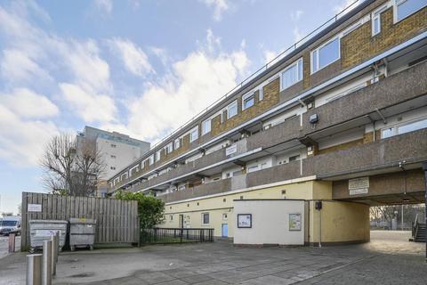 Cable Street, Shadwell, London, E1