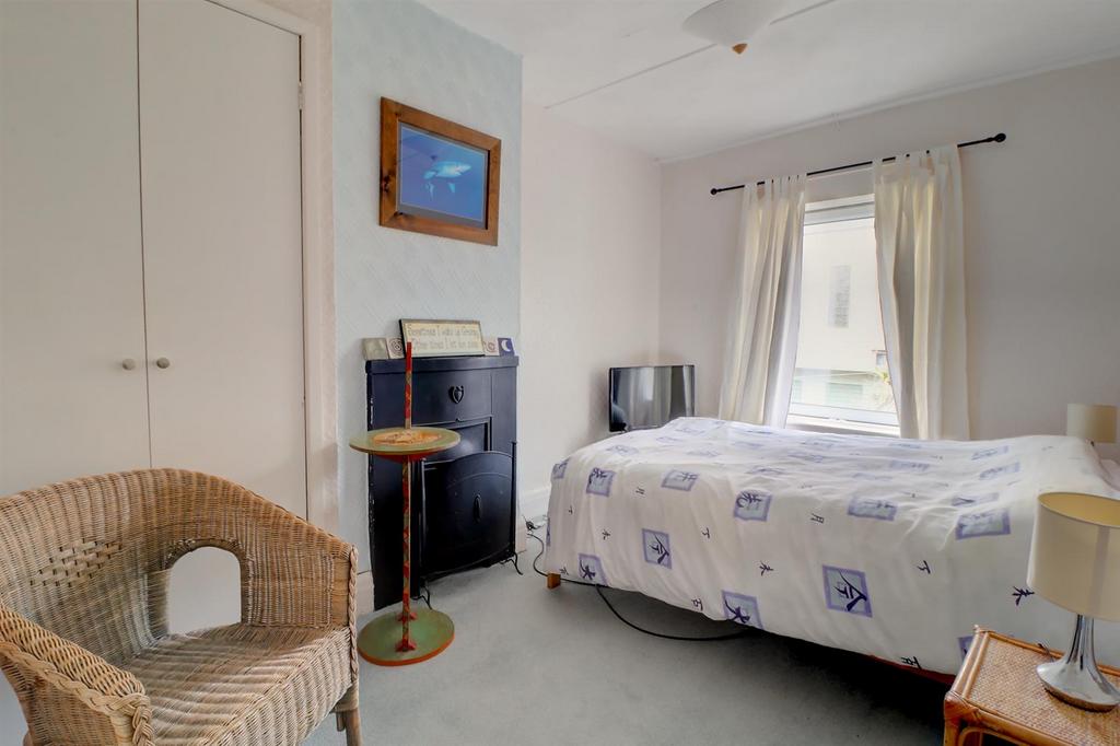 Bedroom 2 .1.jpg