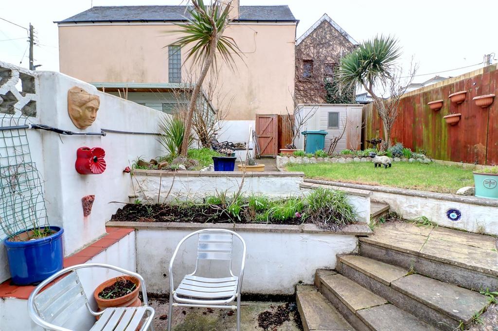 Garden .1.jpg
