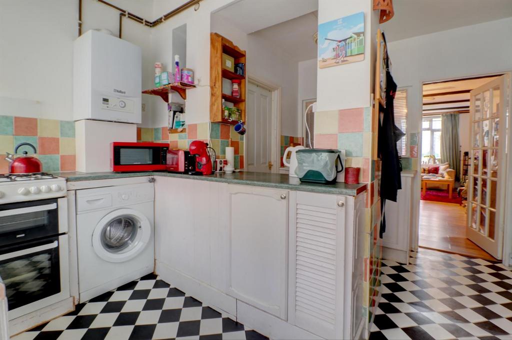 Kitchen ii.jpg