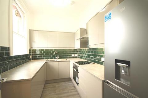 2 bedroom flat to rent, Quex Road, West Hampstead