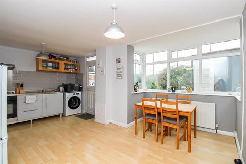 3 bedroom semi-detached house for sale, Poplar Drive, Altofts WF6