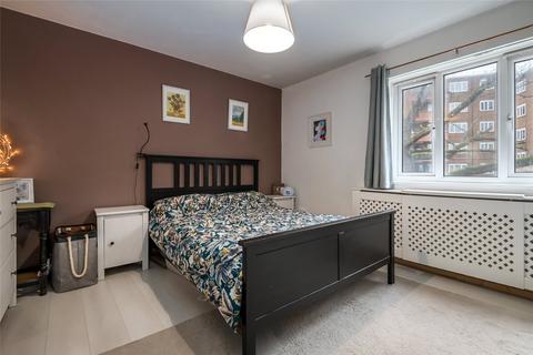 3 bedroom apartment for sale, Denmark Hill Estate, London, SE5