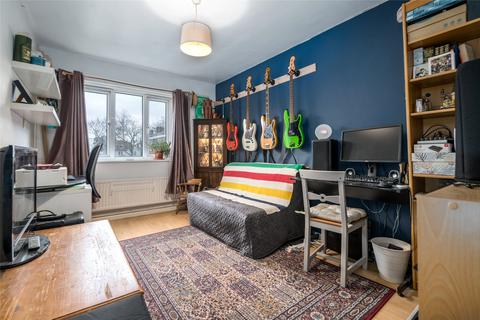 3 bedroom apartment for sale, Denmark Hill Estate, London, SE5