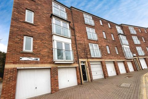 2 bedroom flat for sale, Riverside Court, South Shields