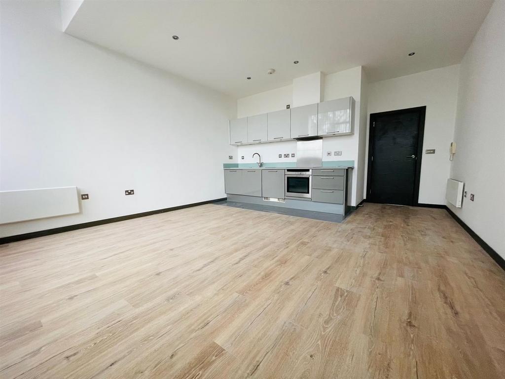 Lounge/Kitchen