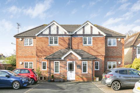 1 bedroom apartment for sale, Heathlands Close, Sunbury-on-Thames, Surrey, TW16