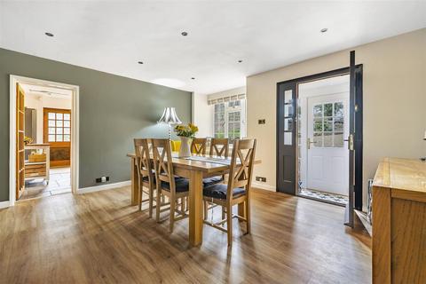 undefined, Sparkwell PL7