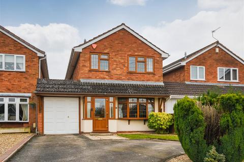 3 bedroom detached house for sale, 48 Millfields Way, Wombourne, Wolverhampton