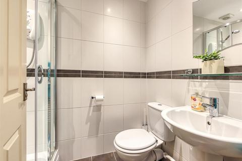 48 Millfields Way, Wombourne, Wolverhampton, WV5 8JQ