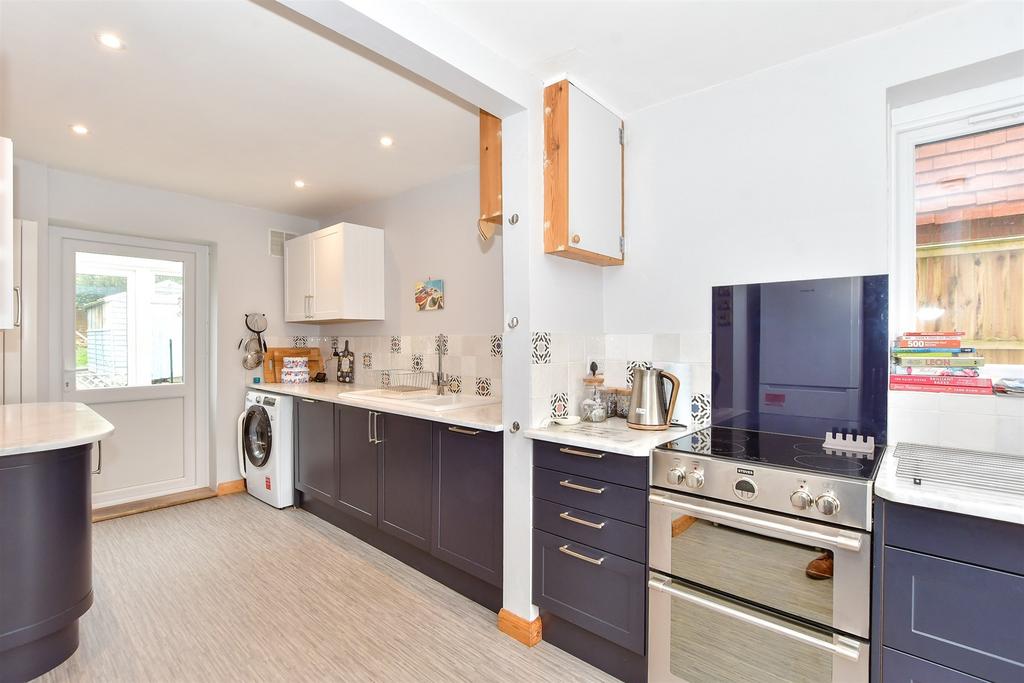 Kitchen/ Breakfast Room