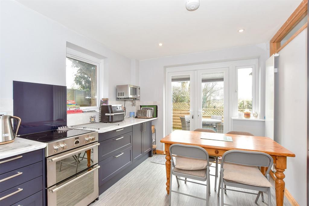 Kitchen/ Breakfast Room
