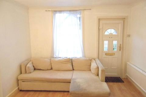 2 bedroom terraced house to rent, Wood End Lane, NORTHOLT UB5